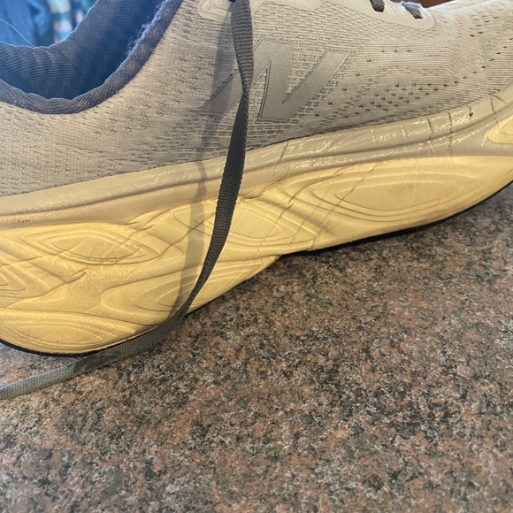 New Balance More V4 - Picture 4 of 4